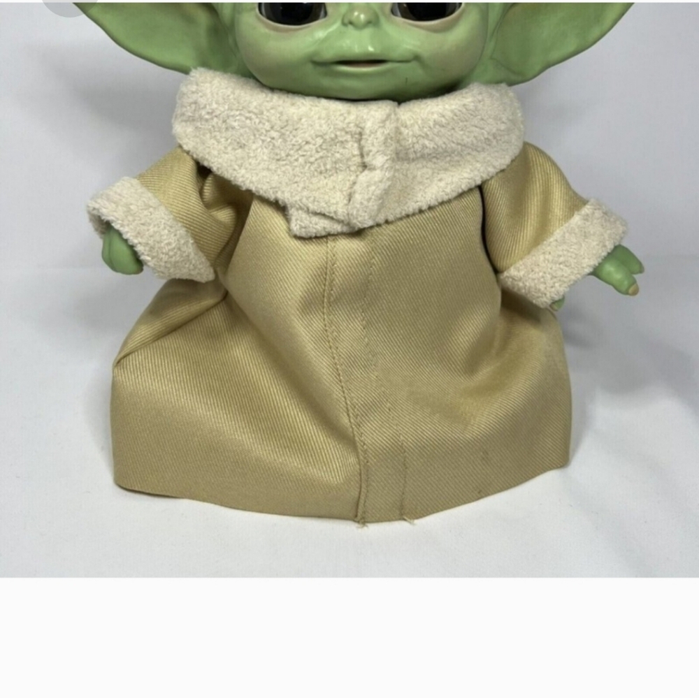 Star Wars The Child Mandalorian Animatronic Baby Grogu Figure Sounds Hasbro 2020 - Picture 2 of 6